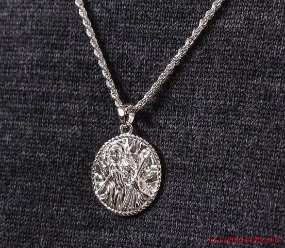 second hand/new: St Christopher necklace men’s