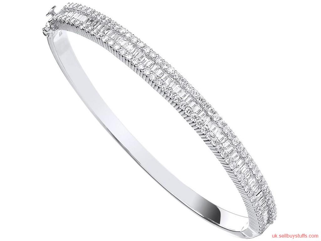 second hand/new: 18ct White Gold 3.00ct Baguette Diamond Half Eternity Bangle